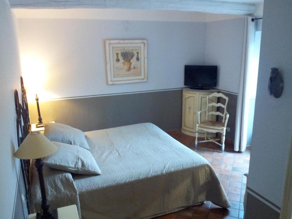 Hotel Du Poete Fontaine-de-Vaucluse Habitación foto