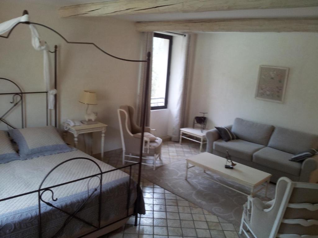 Hotel Du Poete Fontaine-de-Vaucluse Habitación foto