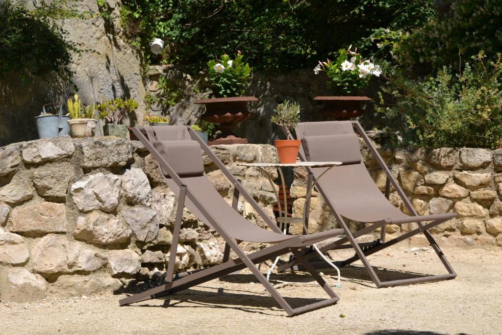 Hotel Du Poete Fontaine-de-Vaucluse Exterior foto