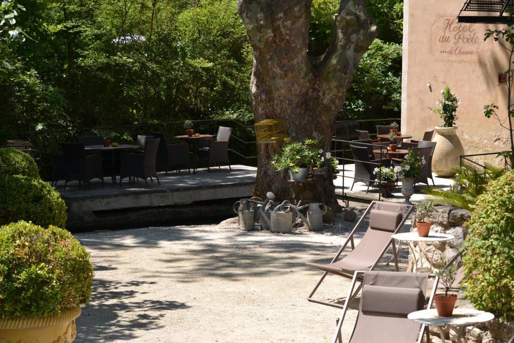 Hotel Du Poete Fontaine-de-Vaucluse Exterior foto