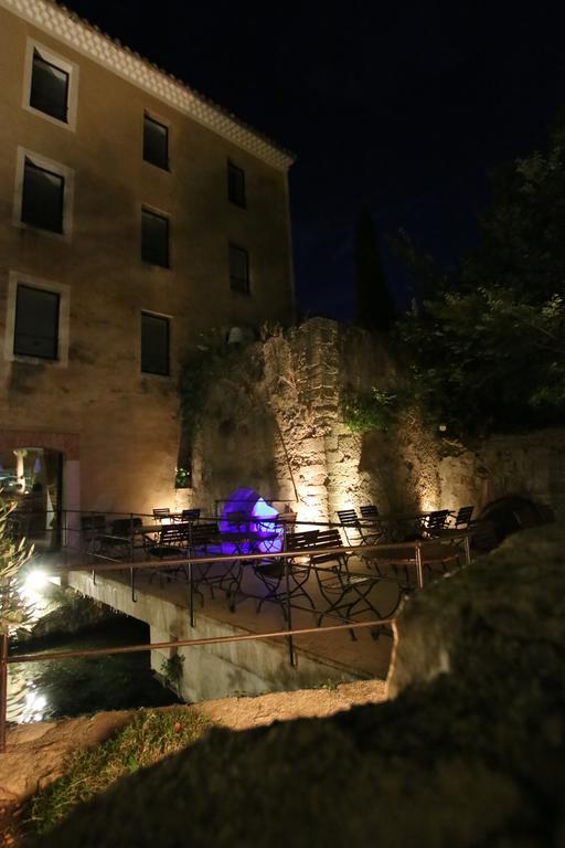Hotel Du Poete Fontaine-de-Vaucluse Exterior foto